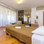 Villa Vinkuran Βίλα