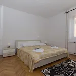 Villa Vinkuran Βίλα