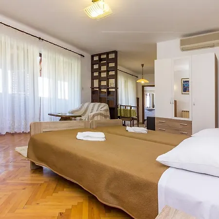 Villa Vinkuran Villa