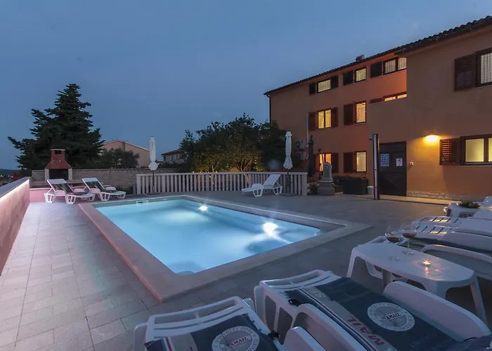 빌라 Villa Vinkuran